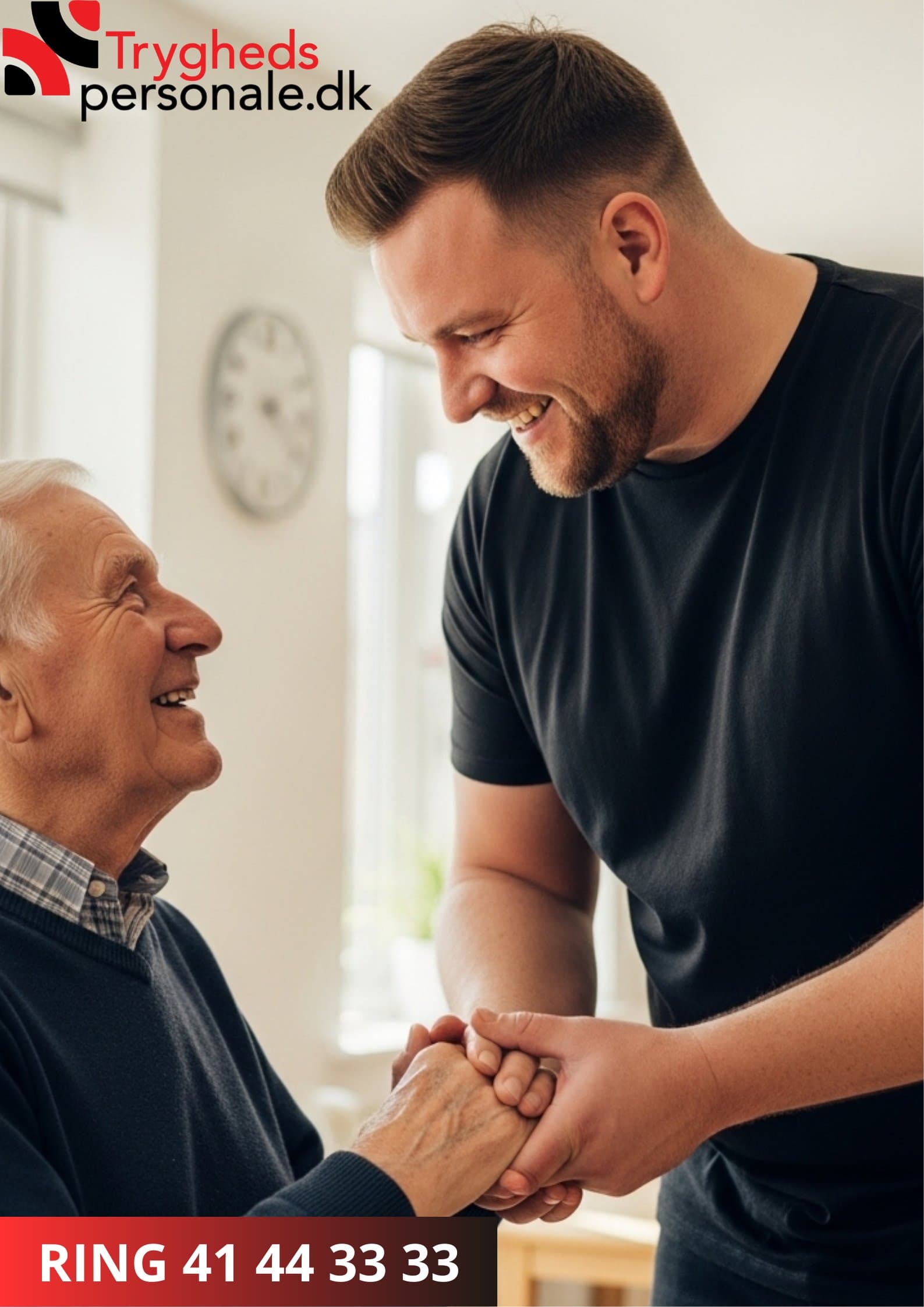 Professionel psykiatrisk vikar i varm samtale med ældre borger - nærværende og forstående pleje i Helsingør