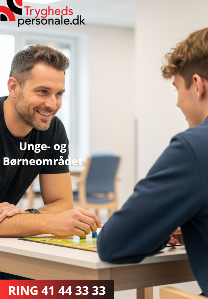 Professionel psykiatrisk vikar i varm samtale med ældre borger - nærværende og forstående pleje